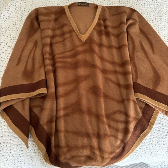 Loro piana cape / shawl